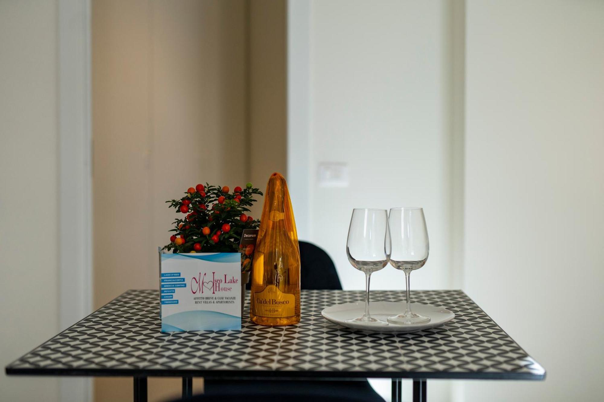 Via Vittorio Veneto 468 Chiari Aparthotel Δωμάτιο φωτογραφία